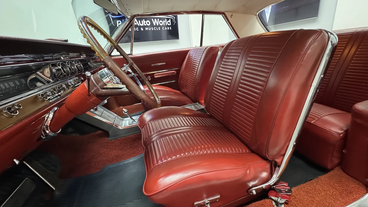 1963 Pontiac Grand Prix 1st Gen - Image 26 of 31