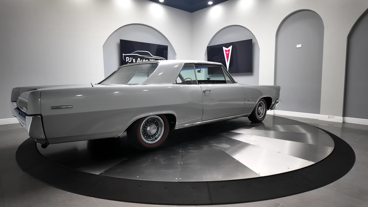 1963 Pontiac Grand Prix 1st Gen - Image 5 of 31