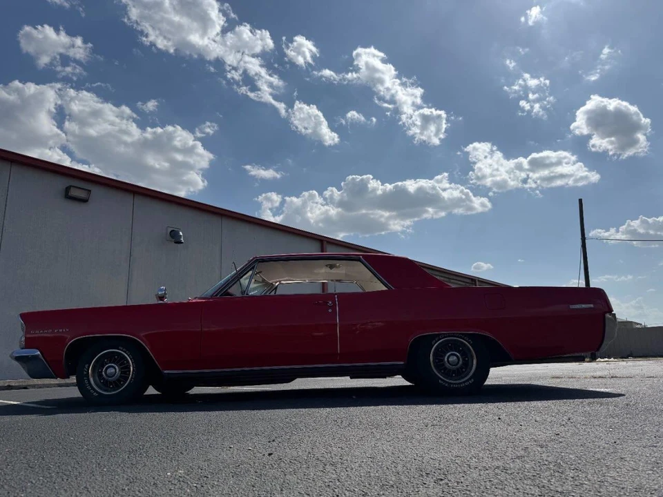1963 Pontiac Grand Prix 1st Gen - Image 7 of 31