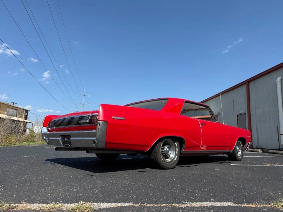 1963 Pontiac Grand Prix 1st Gen - Image 19 of 31