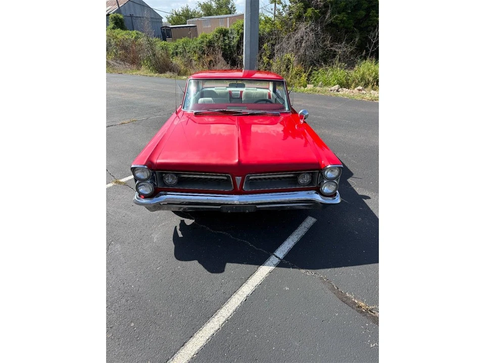 1963 Pontiac Grand Prix 1st Gen - Image 24 of 31