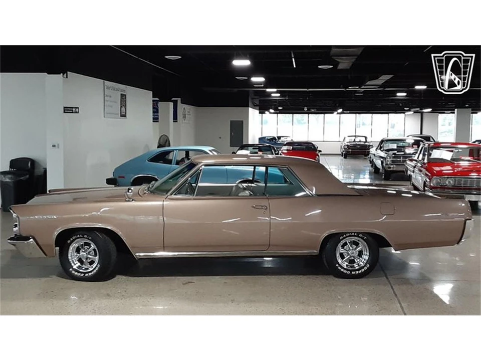 1963 Pontiac Grand Prix 1st Gen - Image 26 of 31