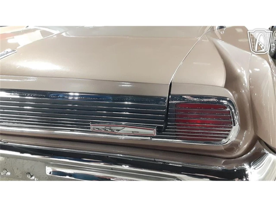 1963 Pontiac Grand Prix 1st Gen - Image 17 of 31
