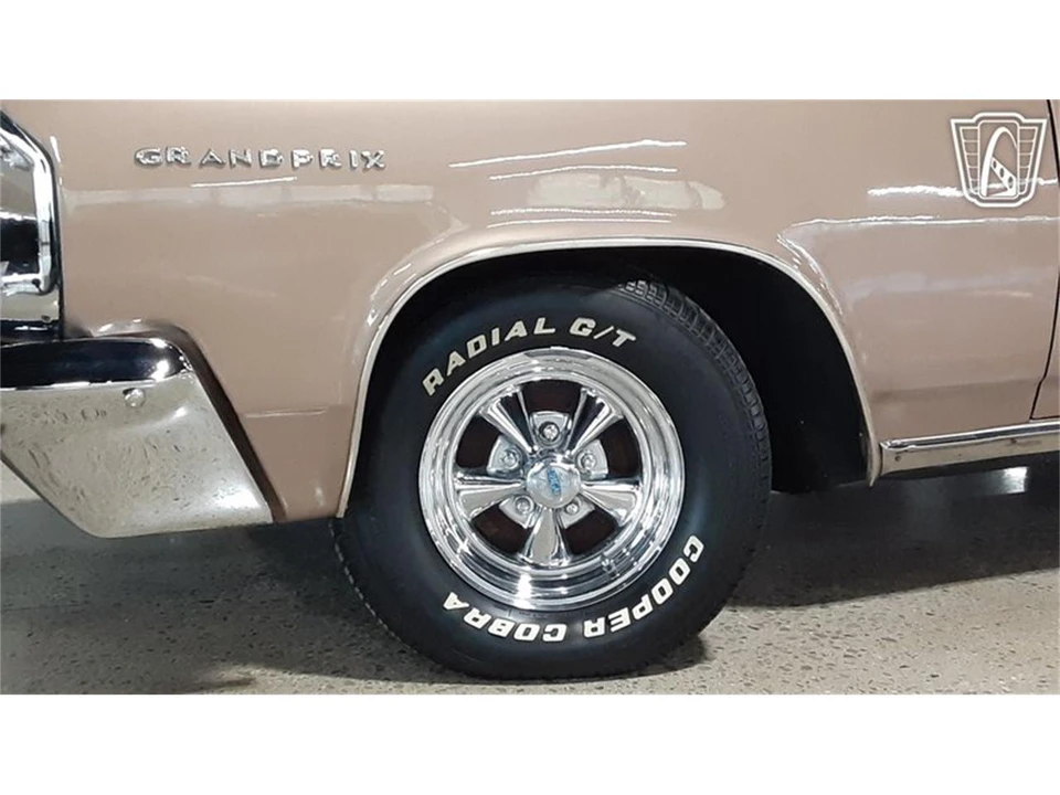 1963 Pontiac Grand Prix 1st Gen - Image 3 of 31