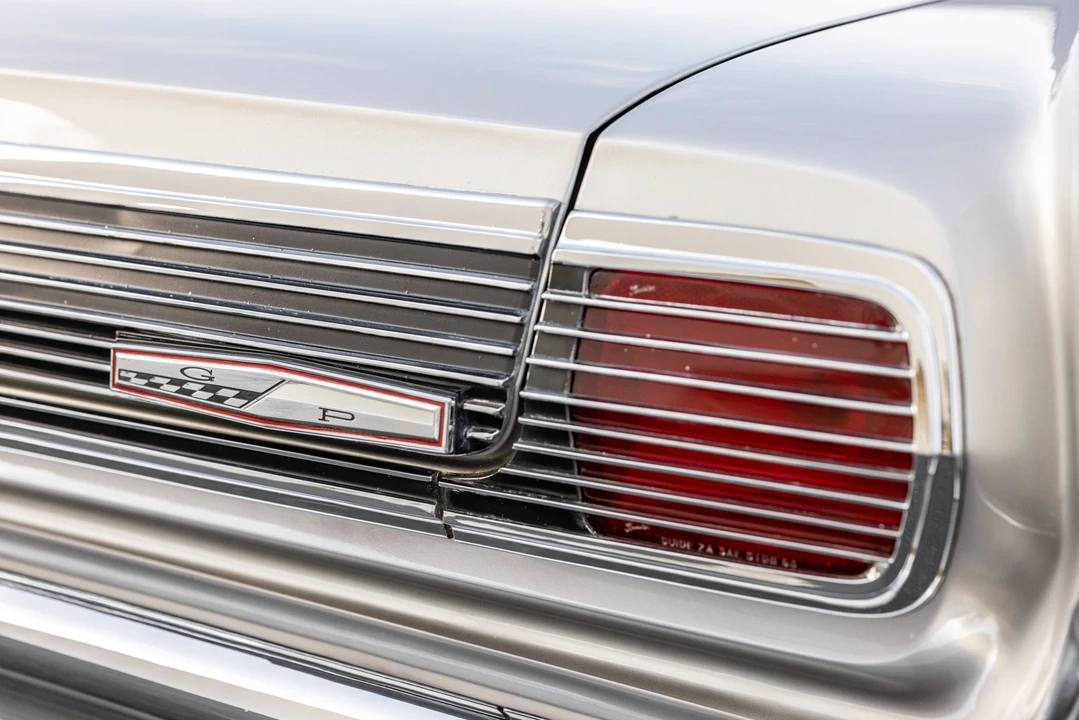 1963 Pontiac Grand Prix 1st Gen - Image 21 of 31