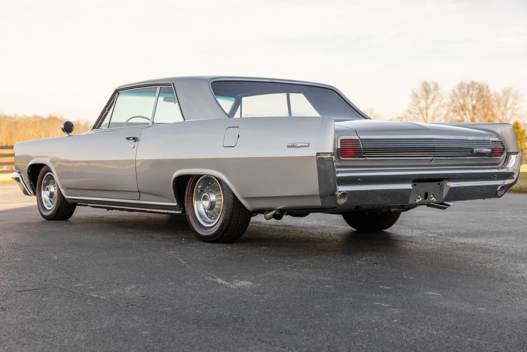 1963 Pontiac Grand Prix 1st Gen - Image 8 of 31