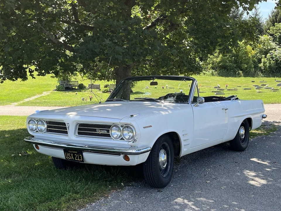 1963 Pontiac - Image 2 of 21