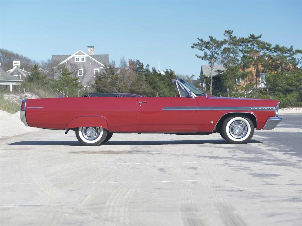 1963 Pontiac Parisienne - Image 9 of 31