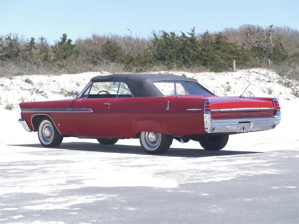1963 Pontiac Parisienne - Image 24 of 31