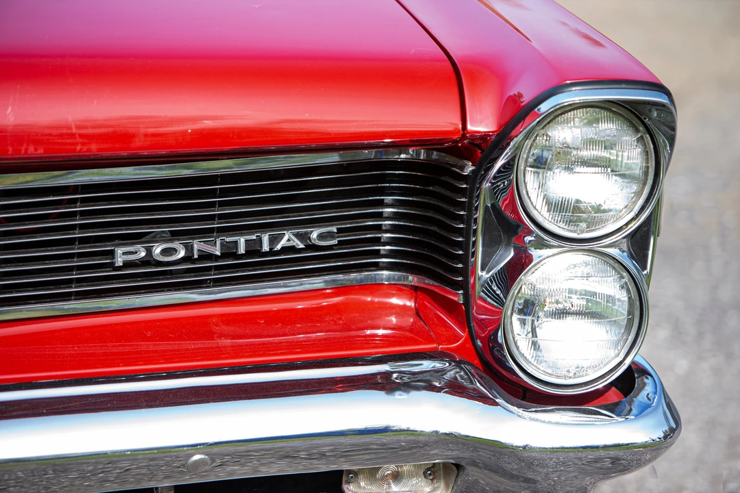 1963 Pontiac Parisienne - Image 13 of 31