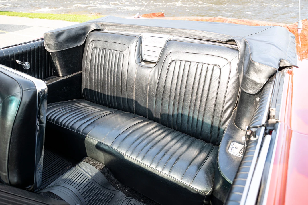 1963 Pontiac Parisienne - Image 30 of 31