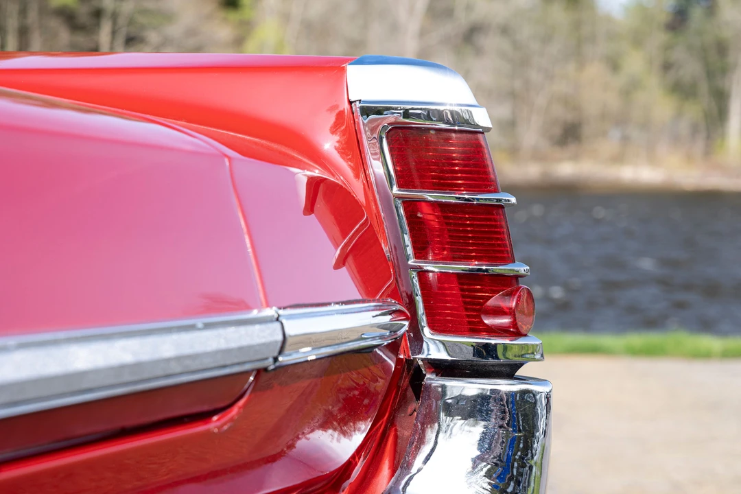 1963 Pontiac Parisienne - Image 18 of 31