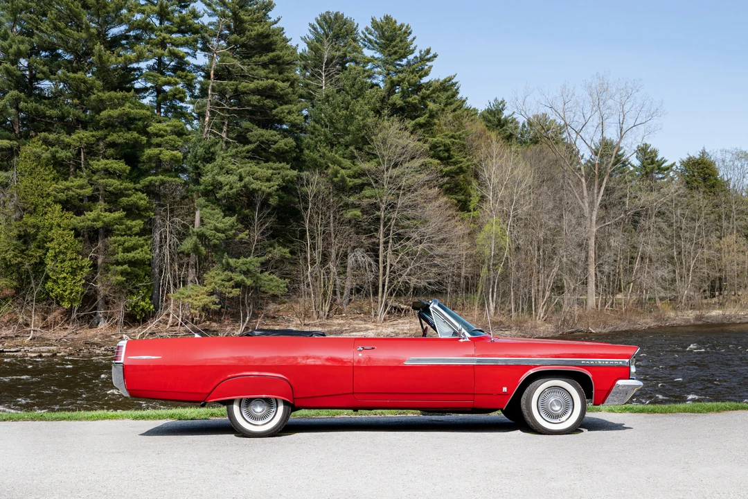 1963 Pontiac Parisienne - Image 4 of 31