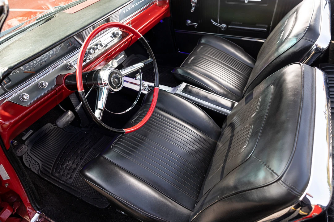 1963 Pontiac Parisienne - Image 21 of 31