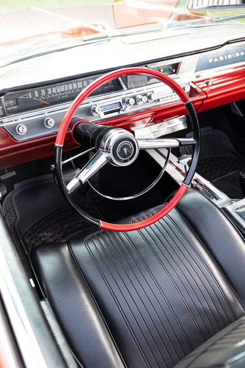 1963 Pontiac Parisienne - Image 23 of 31