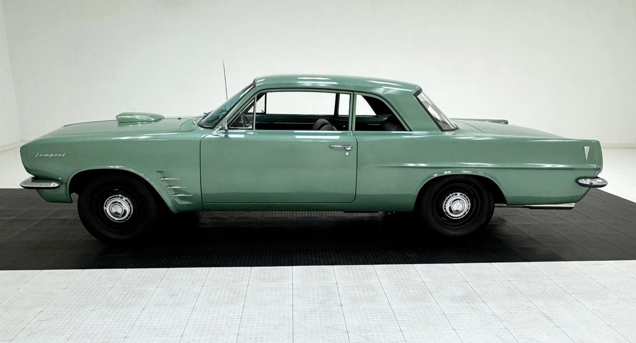 1963 Pontiac Tempest - Image 2 of 31