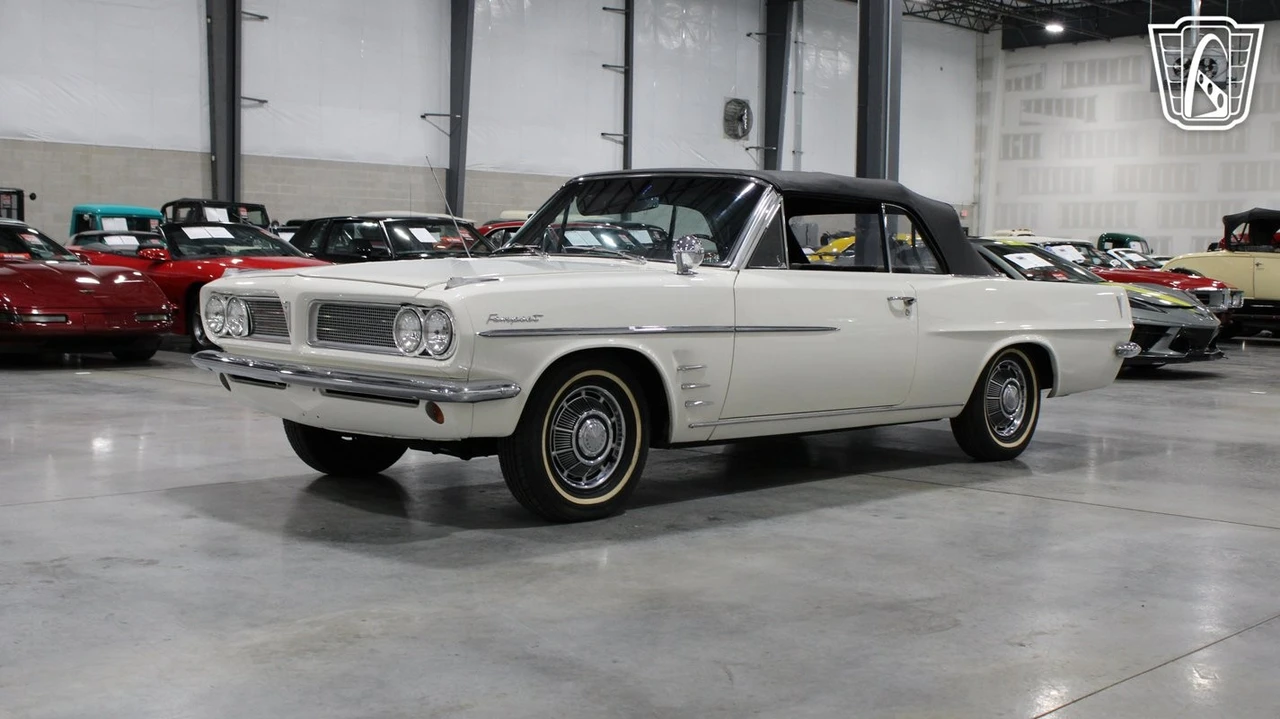 1963 Pontiac Tempest - Image 11 of 12