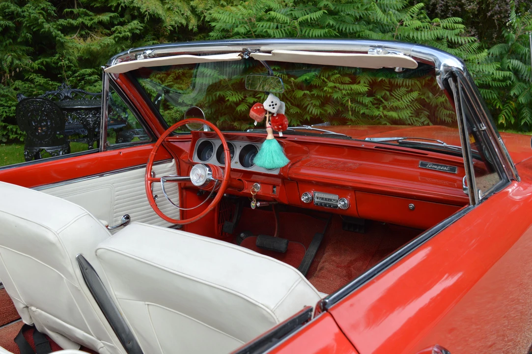 1963 Pontiac Tempest - Image 5 of 11