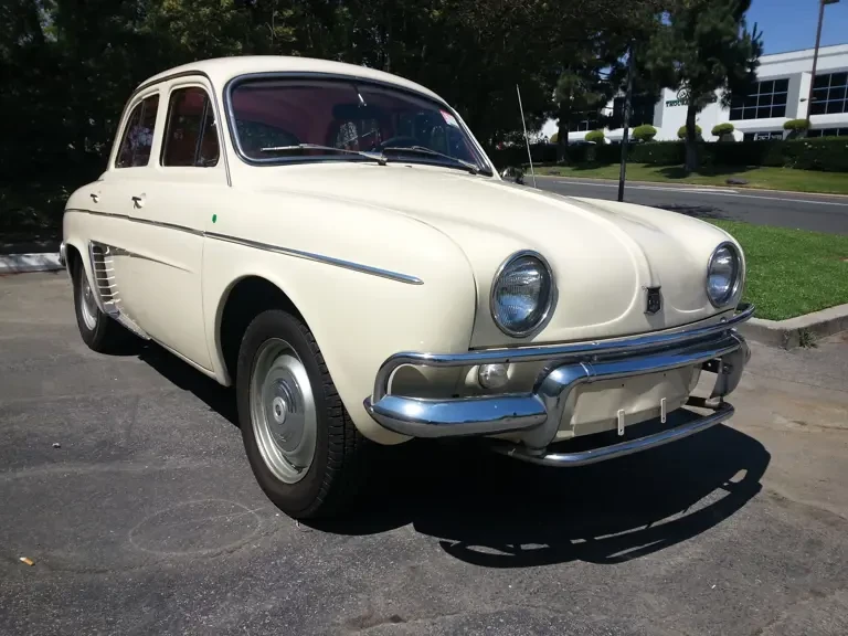 1963 Renault Dauphine - Image 2 of 2