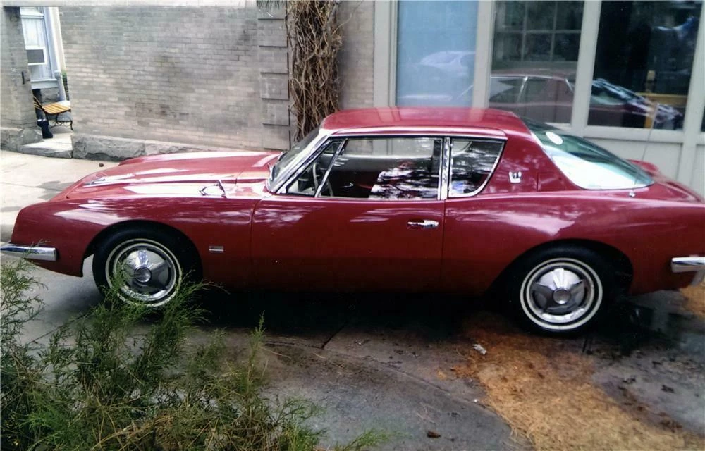 1963 Studebaker Avanti - Image 2 of 4
