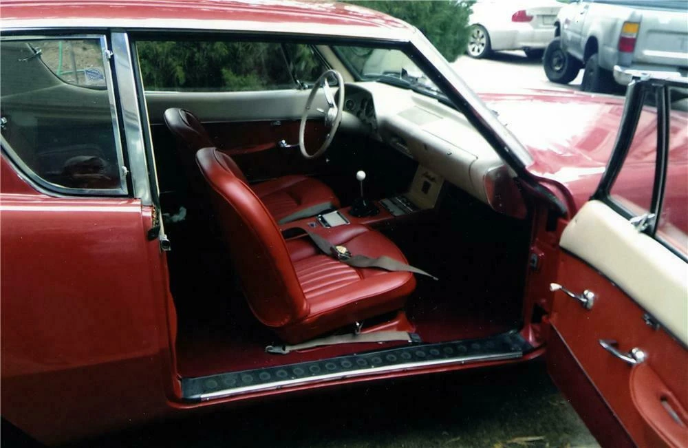 1963 Studebaker Avanti - Image 4 of 4