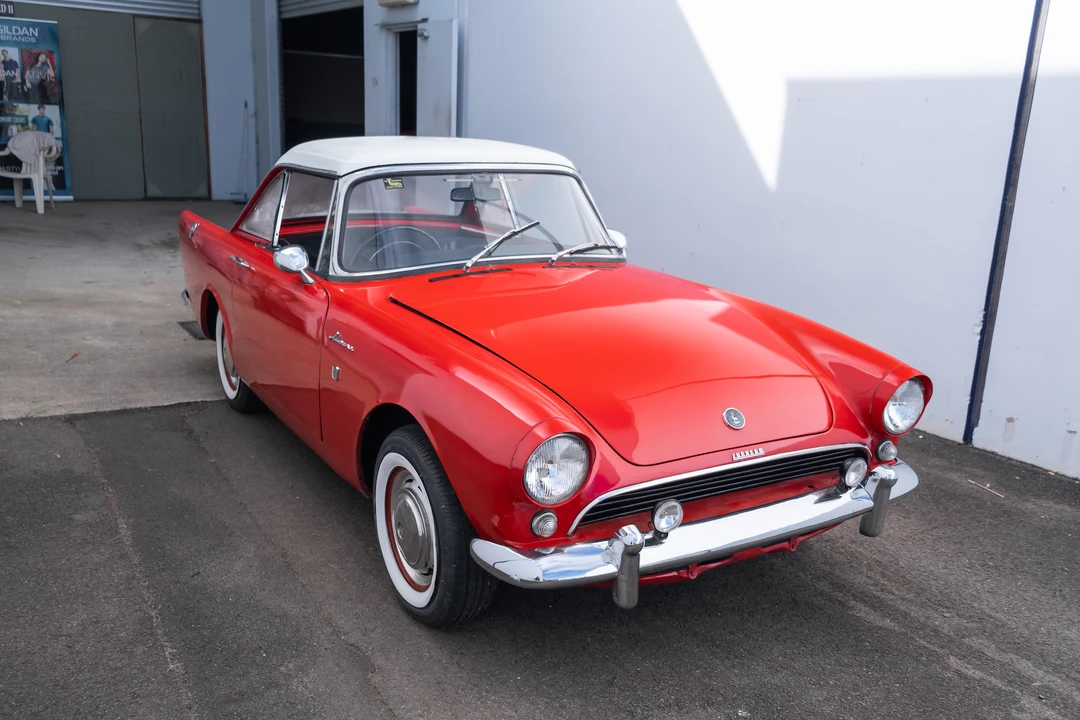 1963 Sunbeam Alpine - Image 10 of 31