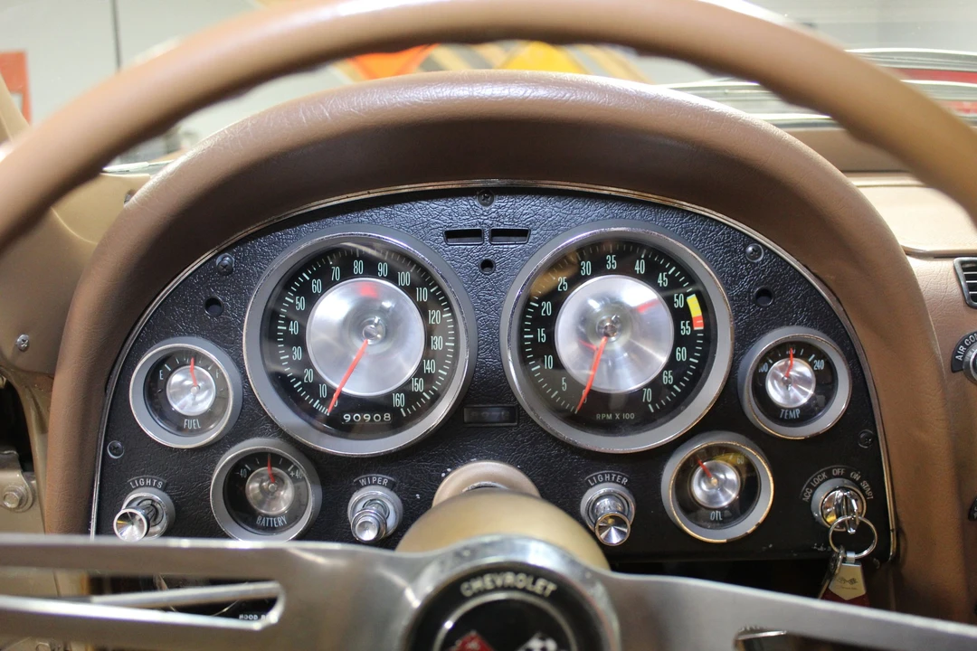 1963 Chevrolet Corvette C2 - Image 10 of 16