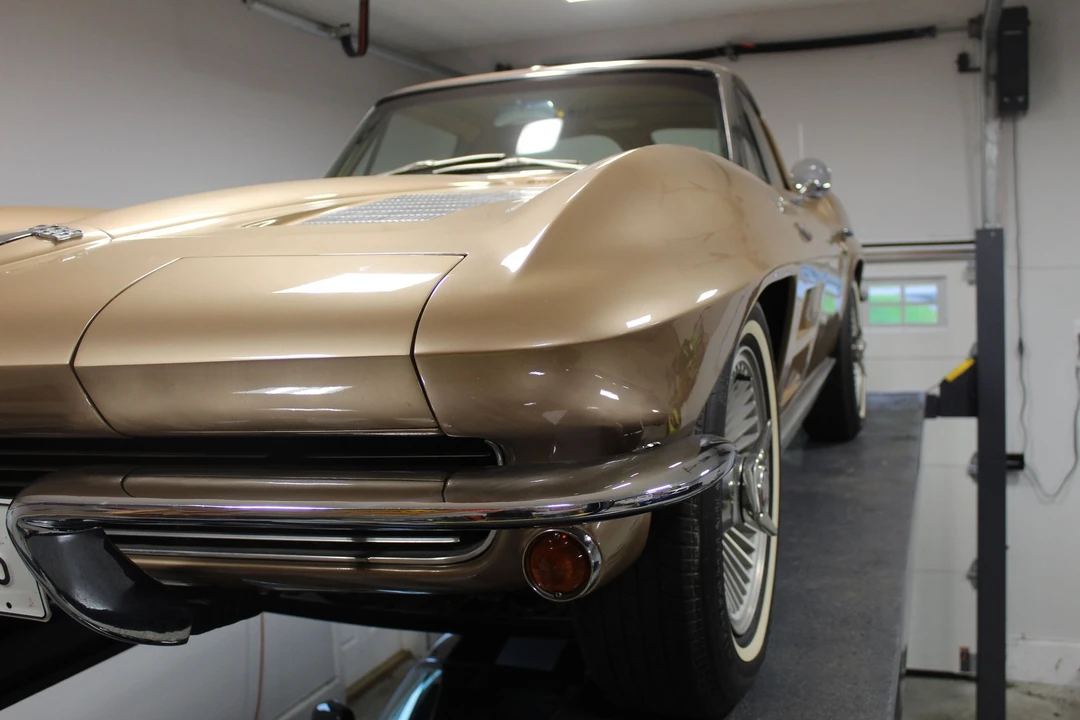 1963 Chevrolet Corvette C2 - Image 14 of 16