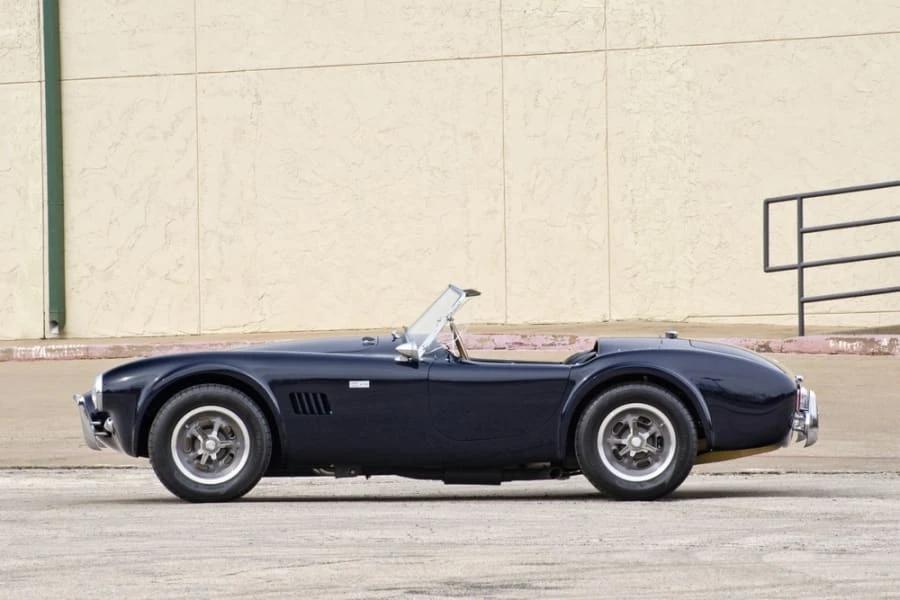 1963 Shelby Cobra 289 - Image 2 of 12