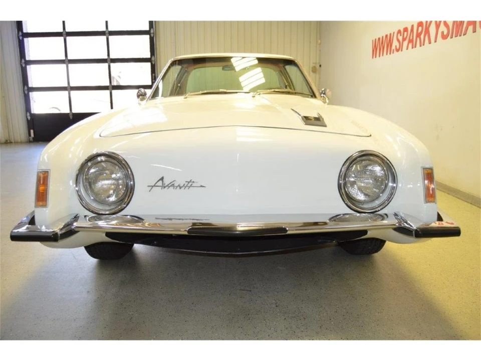 1963 Studebaker Avanti - Image 6 of 31