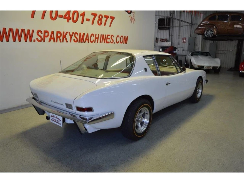 1963 Studebaker Avanti - Image 8 of 31
