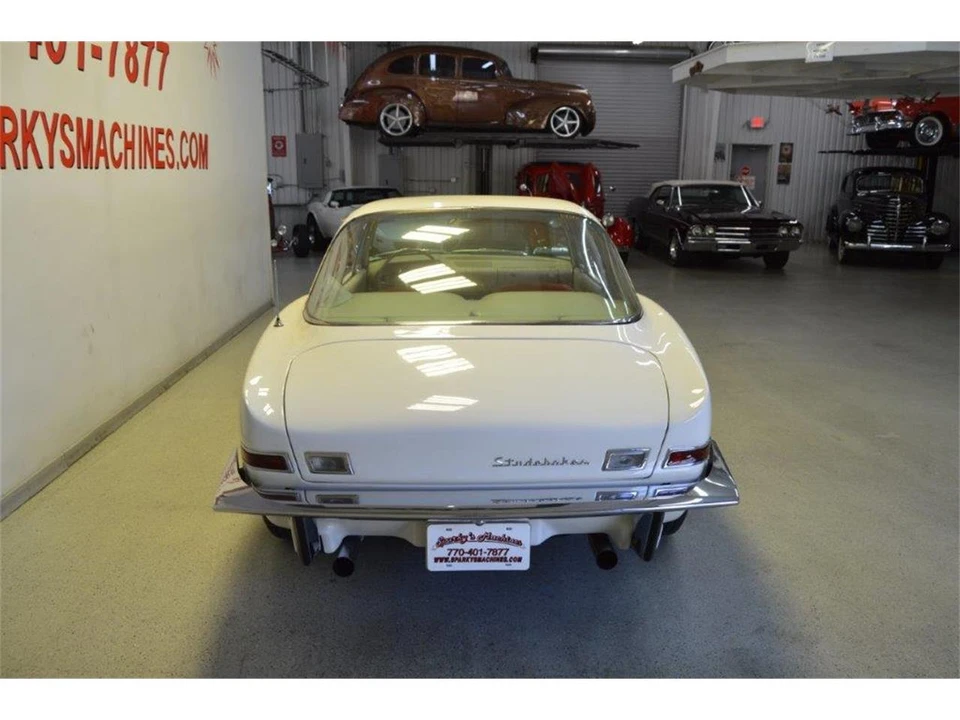 1963 Studebaker Avanti - Image 9 of 31