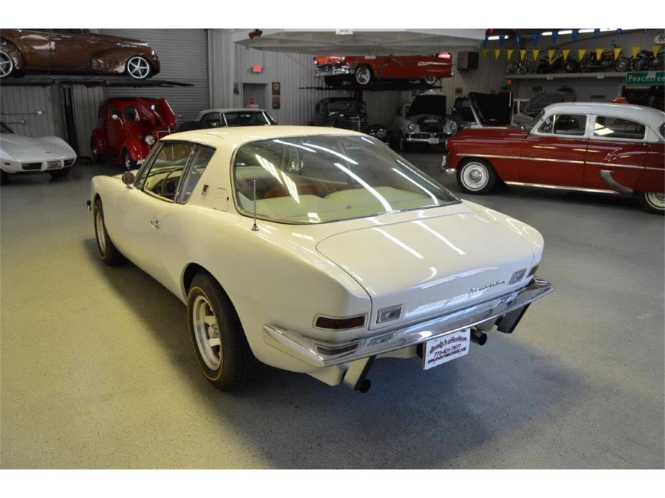1963 Studebaker Avanti - Image 10 of 31