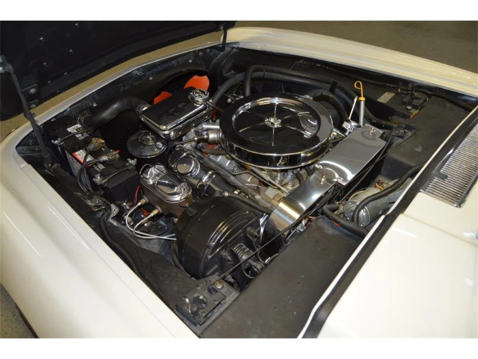 1963 Studebaker Avanti - Image 16 of 31