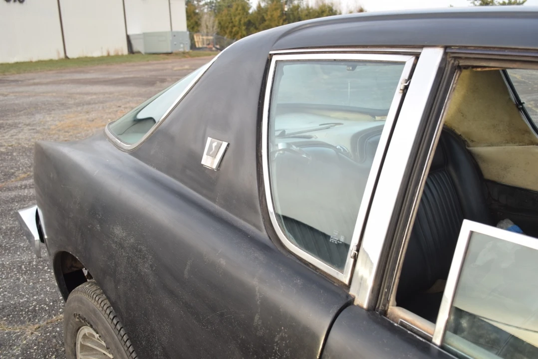 1963 Studebaker Avanti - Image 7 of 31