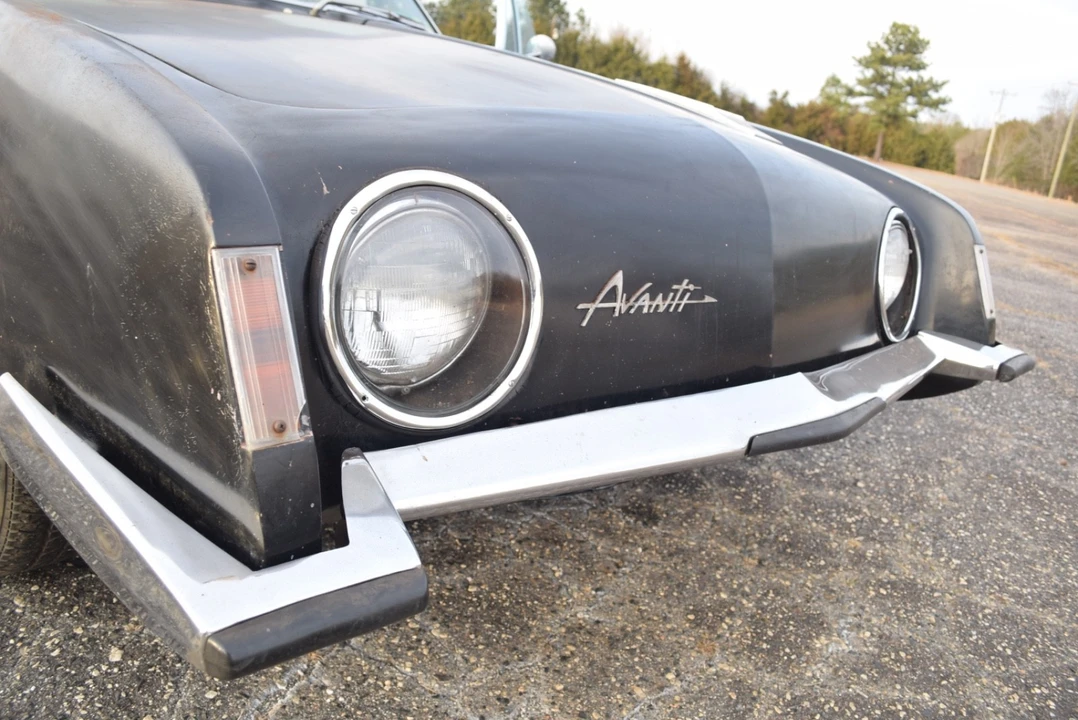 1963 Studebaker Avanti - Image 6 of 31