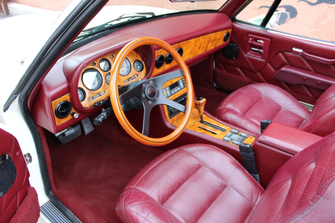 1963 Studebaker Avanti - Image 6 of 31