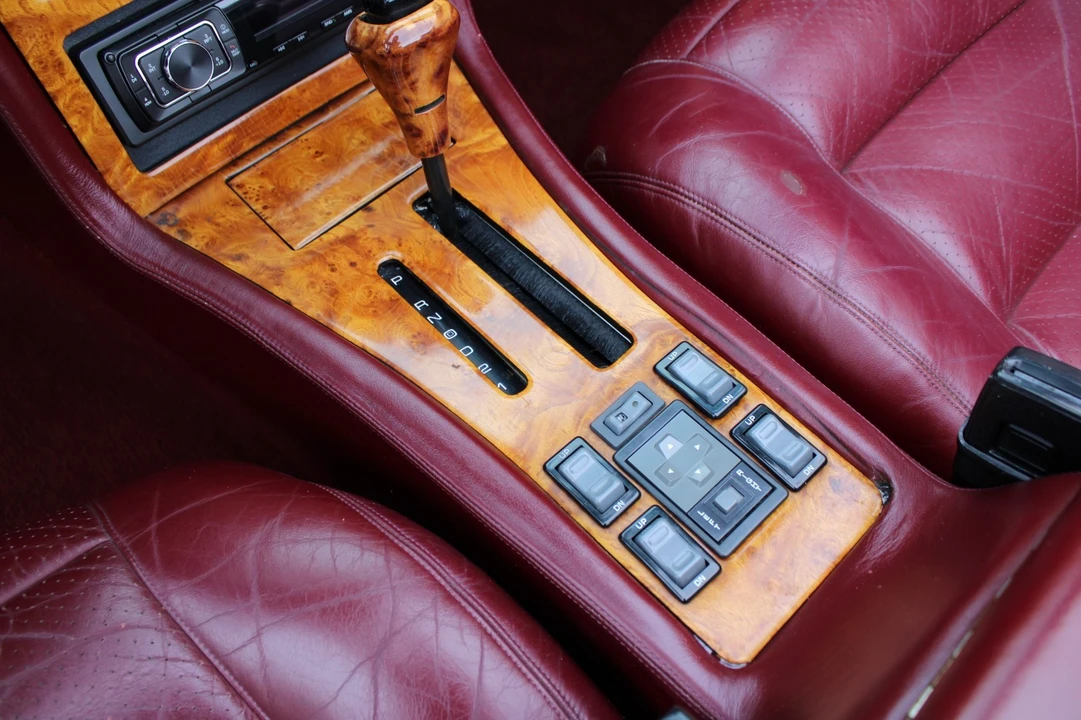 1963 Studebaker Avanti - Image 18 of 31