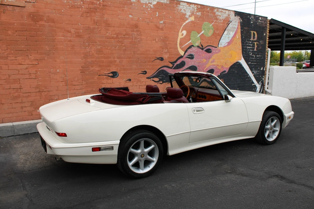 1963 Studebaker Avanti - Image 26 of 31