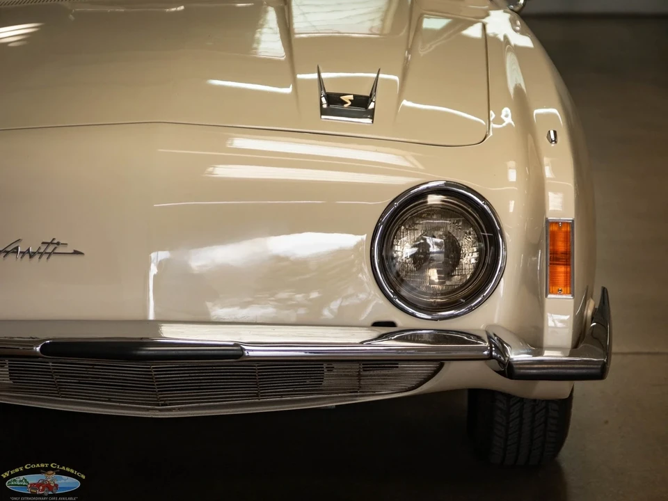 1963 Studebaker Avanti - Image 17 of 21