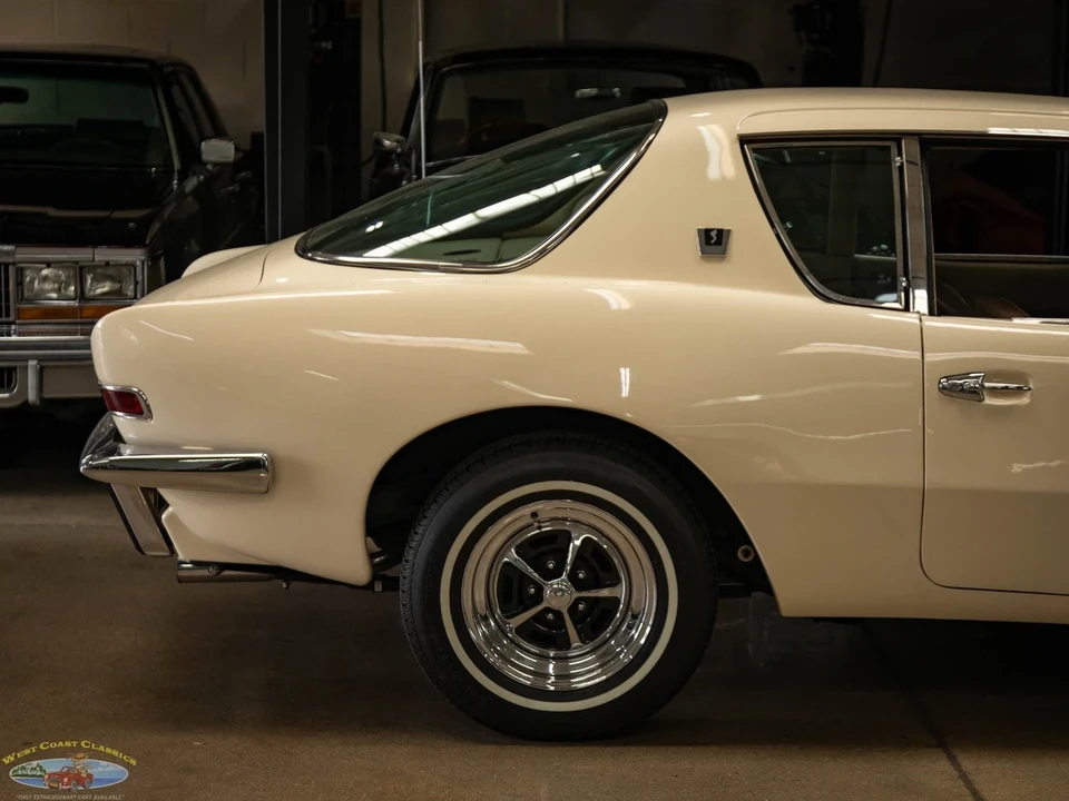 1963 Studebaker Avanti - Image 2 of 21