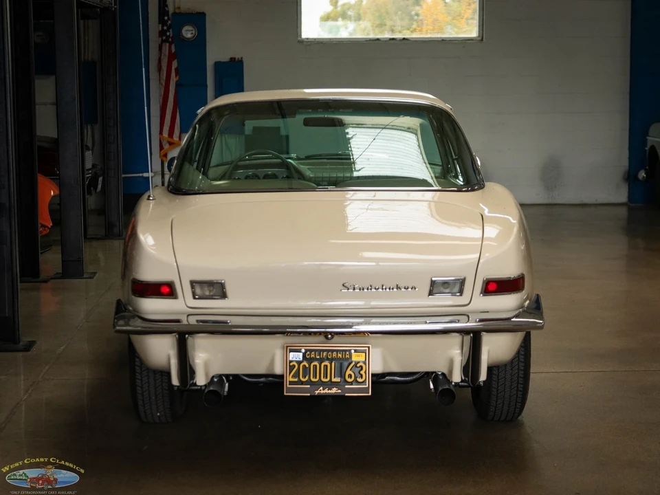 1963 Studebaker Avanti - Image 18 of 21