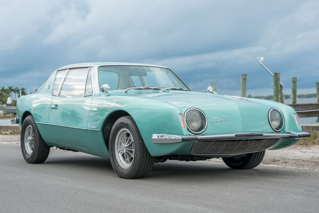 1963 Studebaker Avanti - Image 2 of 31
