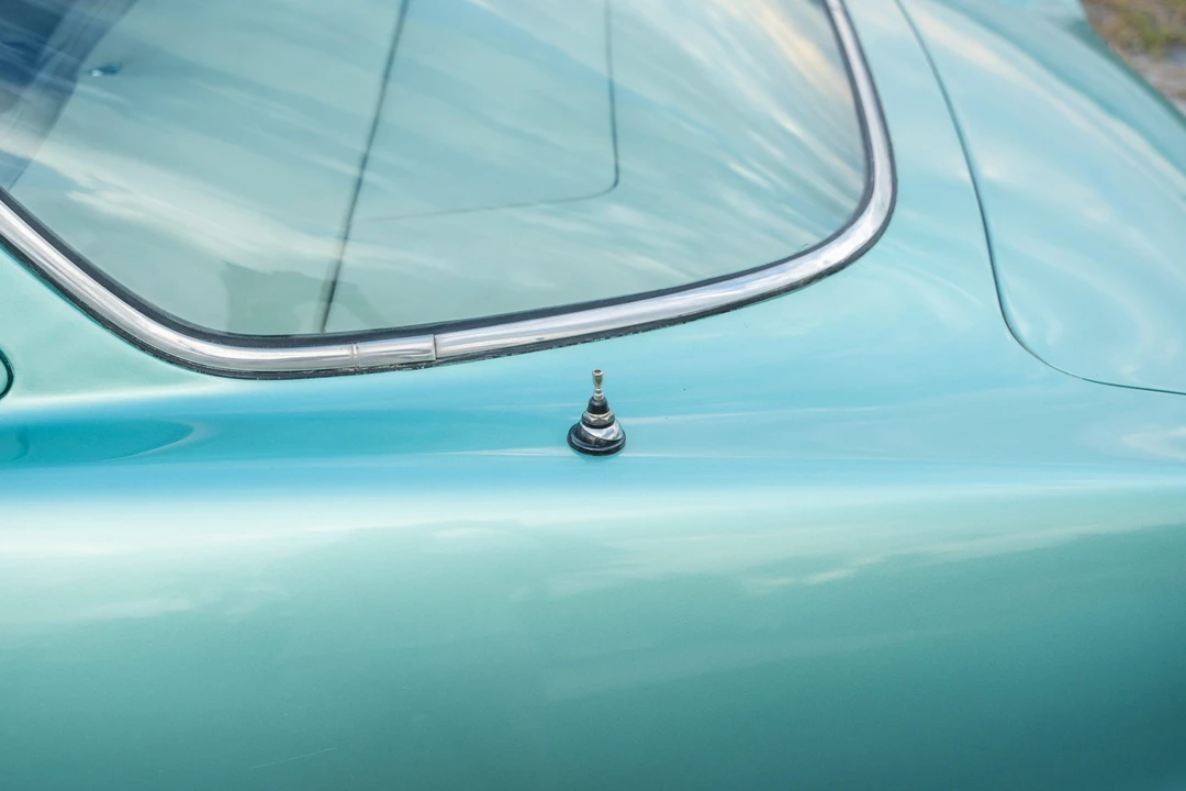 1963 Studebaker Avanti - Image 30 of 31