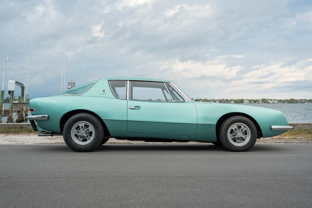 1963 Studebaker Avanti - Image 3 of 31