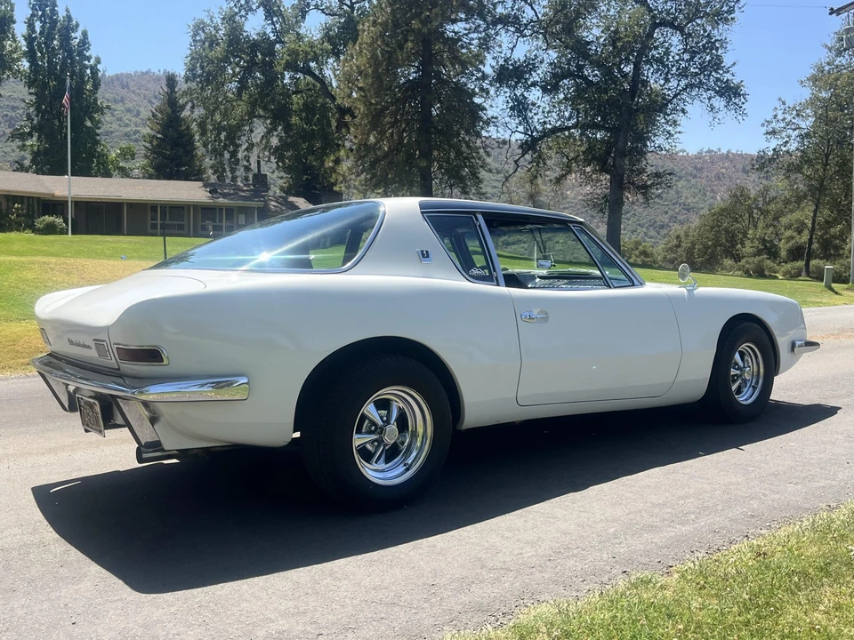 1963 Studebaker Avanti - Image 6 of 31