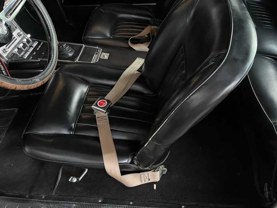 1963 Studebaker Avanti - Image 18 of 31