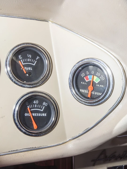 1963 Studebaker Avanti - Image 15 of 31