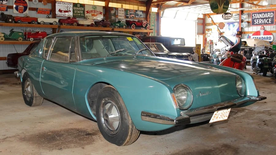 1963 Studebaker Avanti - Image 12 of 16