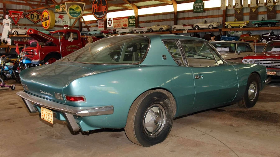 1963 Studebaker Avanti - Image 13 of 16